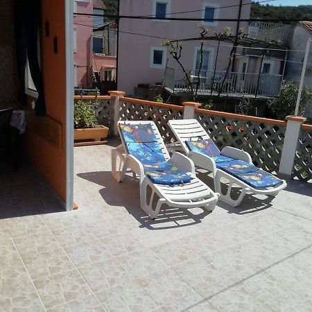Apartment Agava Miholascica Bagian luar foto