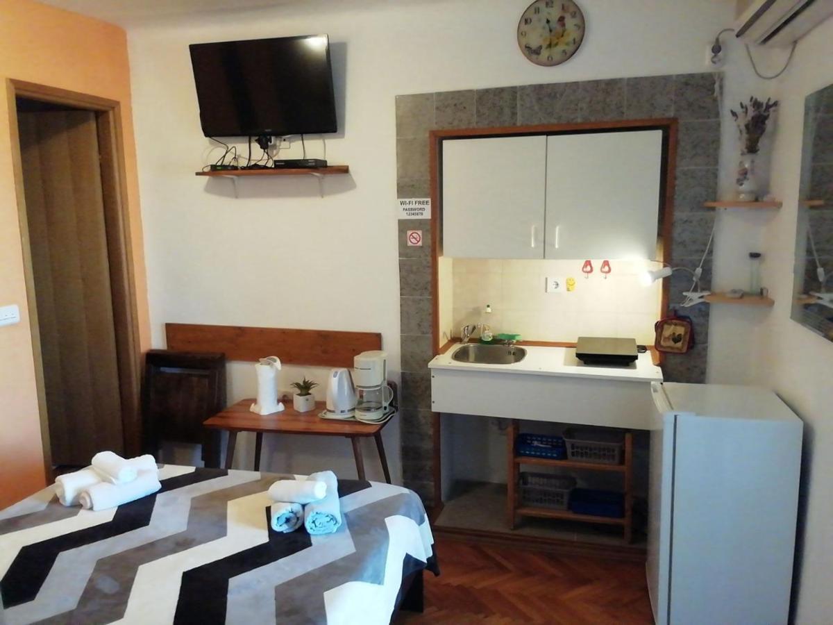 Apartment Agava Miholascica Bagian luar foto