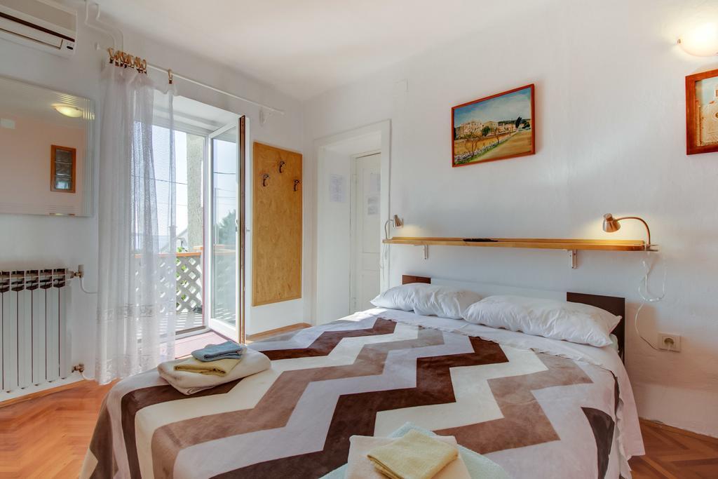 Apartment Agava Miholascica Bagian luar foto